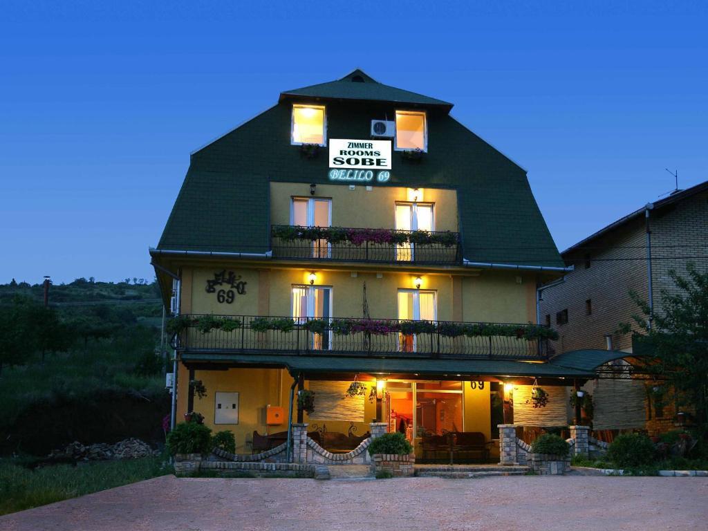 Villa Belilo 69 Sremski Karlovci Exterior photo